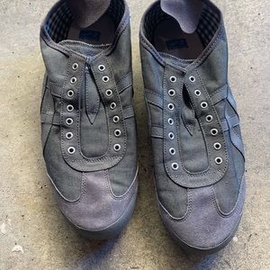 Men’s Onitsuka Tiger sneakers, grey, size 11